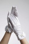 guantes de comunión, moda comunión niña, accesorios comunión elegantes, guantes satén, guantes perla, guantes con lazo, vestido comunión, guantes ceremonia niña, guantes elegantes comunión
