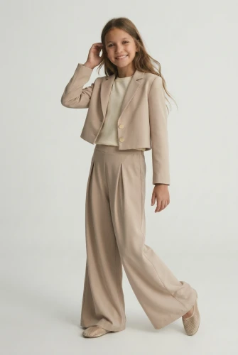 Conjunto elegante para niña Emi en beige