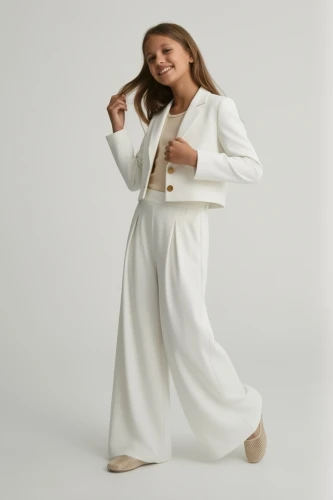 Conjunto elegante para niña Emi en blanco