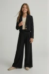 conjunto niña Emi negro detalle, chaqueta blazer detalle, primer plano sastre niña