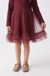 Vestido Iga burdeos, parte delantera de la falda de tul con volante en el bajo