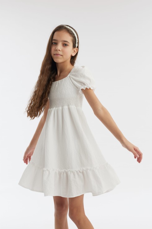 vestido niña, vestido elegante niña, vestido blanco crema, vestido ceremonia infantil, moda infantil elegante, vestido cómodo niña, vestido especial niñas